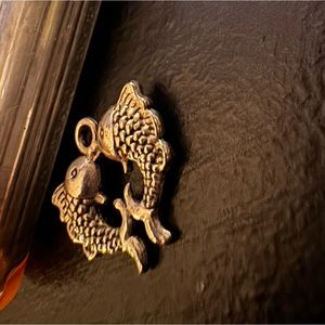 Two fish pisces pendant silver